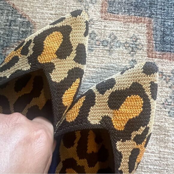 Adorable Leopard Print Rothy’s - Picture 6 of 10